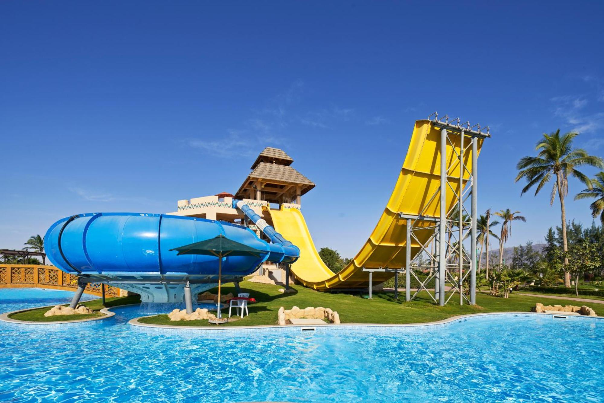 Fanar Hotel & Residences Salalah Exterior foto Aqua Park